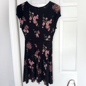 Express Floral Dress Size Small